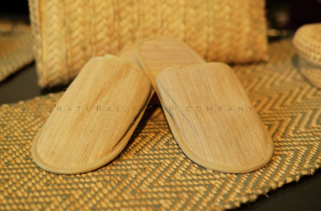 Banana Fiber Slippers, Luxury Spa Slippers, Non-slip Closed Toe Washable Slippers for Hotel, Guest ,Travel, Women and Men, Washable Slippers for Home Hotel Spa Bedroom,