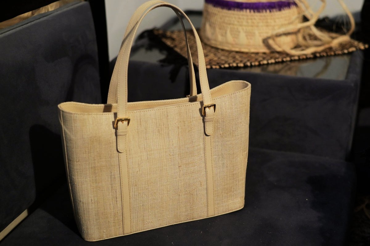 Banana Fiber ladies purse, Handmade Natural Fiber and Leather Bag, Shoulder Bag, Original crossbody handmade handbag