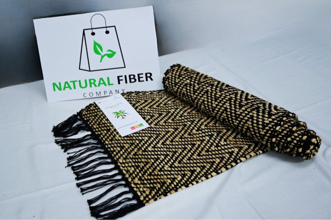 Banana Fiber Table Runner (Black), Handmade table runner, 33x48 inch, Oriental Table Runner, Kitchen Table Runner, Home Decor, Table Runner with Tassels Hand Woven Banana-Cotton Table Runnerd